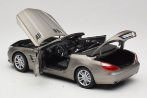 Mercedes SL500 R231 Dark Grey Matt Norev 1:18 183590 Metal - imagem 6 de 9