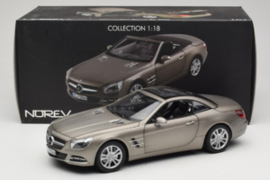 Mercedes SL500 R231 Dark Grey Matt Norev 1:18 183590 Metal - imagem 9 de 9