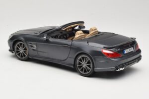 Mercedes SL65 AMG Black Series R230 Matte Black Maisto 1:18 36198 Metal - imagem 7 de 8