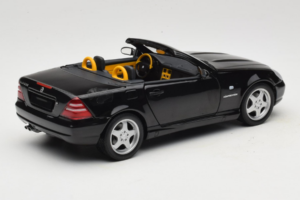 Mercedes SLK R170 230 AMG Preto Minichamps 1:18 B66960004 Metal - imagem 3 de 9
