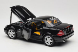 Mercedes SLK R170 230 AMG Preto Minichamps 1:18 B66960004 Metal - imagem 6 de 9