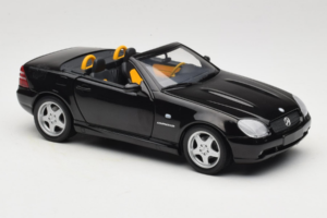 Mercedes SLK R170 230 AMG Preto Minichamps 1:18 B66960004 Metal - imagem 7 de 9