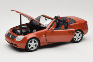 Mercedes SLK R170 230 AMG Orange Metallic Minichamps 1:18 B66005227 Metal - imagem 2 de 9