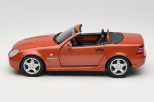 Mercedes SLK R170 230 AMG Orange Metallic Minichamps 1:18 B66005227 Metal - imagem 4 de 9