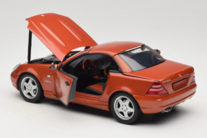 Mercedes SLK R170 230 AMG Orange Metallic Minichamps 1:18 B66005227 Metal - imagem 6 de 9