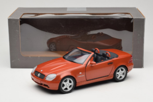 Mercedes SLK R170 230 AMG Orange Metallic Minichamps 1:18 B66005227 Metal - imagem 9 de 9