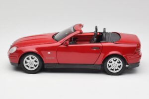 Mercedes SLK 230 R170 Vermelho Maisto 1:18 56023 Metal - imagem 5 de 9