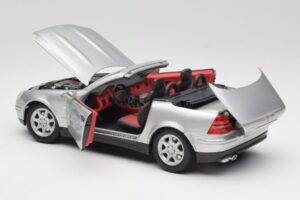 Mercedes SLK R170 Roadster Prateado Maisto 1:18 31674 Metal - imagem 7 de 9