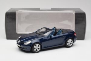 Mercedes SLK R171 Azul Maisto 1:18 B66962190 Metal - imagem 8 de 8