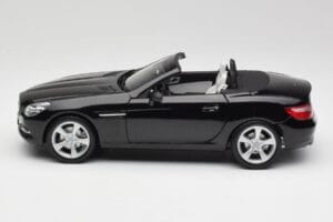 Mercedes SLK R172 Magnetite Preto Minichamps 1:18 B66960514 Metal - imagem 4 de 8
