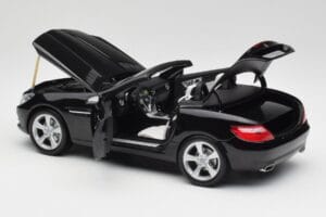 Mercedes SLK R172 Magnetite Preto Minichamps 1:18 B66960514 Metal - imagem 5 de 8
