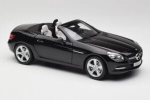 Mercedes SLK R172 Magnetite Preto Minichamps 1:18 B66960514 Metal - imagem 6 de 8