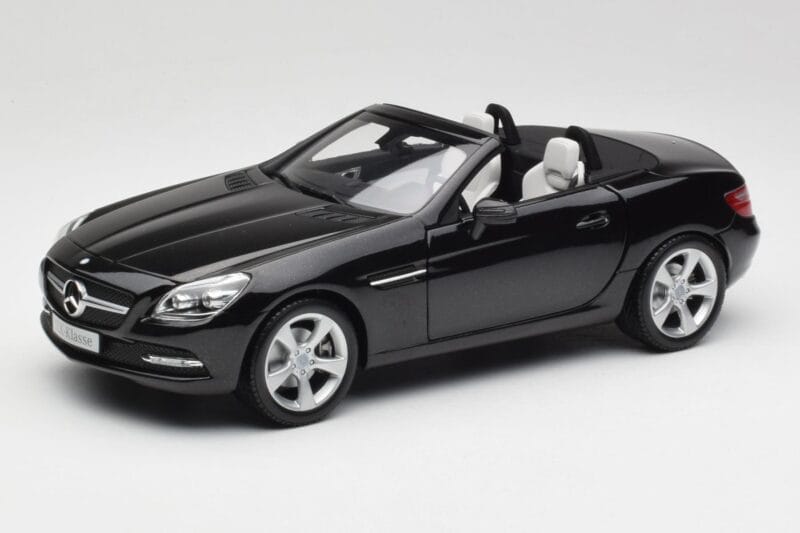 Mercedes SLK R172 Magnetite Preto Minichamps 1:18 B66960514 Metal