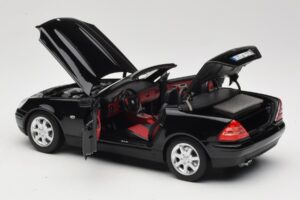 Mercedes SLK200 R170 Preto Norev 1:18 B66040714 Metal - imagem 6 de 9