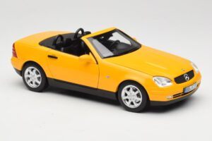 Mercedes SLK200 R170 Amarelo Norev 1:18 B66040713 Metal - imagem 7 de 9