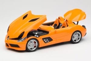 Mercedes SLR McLaren C199 Stirling Moss AMG Solarbeam Metallic Minichamps 1:18 100038400 Metal - imagem 2 de 8