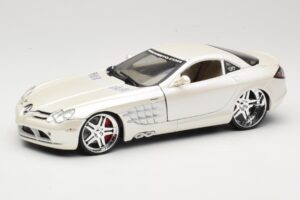 Mercedes SLR McLaren C199 Branco Maisto 1:18 31068 Metal