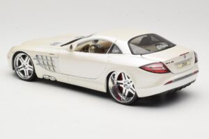 Mercedes SLR McLaren C199 Branco Maisto 1:18 31068 Metal - imagem 7 de 8