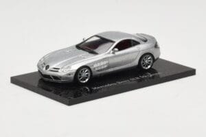 Mercedes SLR McLaren Crystal Silver Minichamps 1:43 B66961974 Metal - imagem 2 de 4