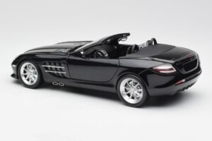 Mercedes SLR McLaren Roadster R199 Crystal Galaxit Preto Minichamps 1:18 B66961004 Metal - imagem 7 de 8