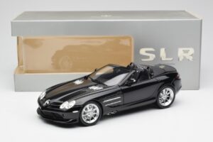 Mercedes SLR McLaren Roadster R199 Crystal Galaxit Preto Minichamps 1:18 B66961004 Metal - imagem 8 de 8