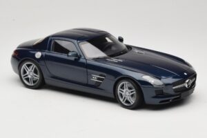 Mercedes SLS AMG C197 Blue Metallic Minichamps 1:18 100039021 Metal - imagem 6 de 8