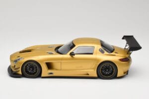 Mercedes AMG SLS C197 GT3 Street Dourado Minichamps 1:18 151113106 Metal - imagem 3 de 6