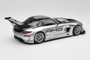 Mercedes AMG SLS C197 GT3 Team AMG China #96 M. Hakkinen / C. Cheng Zhuhai 6th 2011 Minichamps 1:18 151113196 Metal - imagem 2 de 6