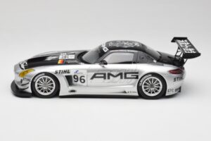 Mercedes AMG SLS C197 GT3 Team AMG China #96 M. Hakkinen / C. Cheng Zhuhai 6th 2011 Minichamps 1:18 151113196 Metal - imagem 3 de 6