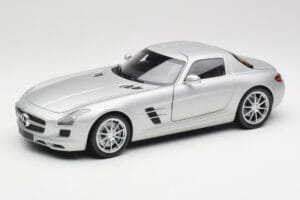 Mercedes SLS AMG C197 Iridium Prata Minichamps 1:18 100039026 Metal