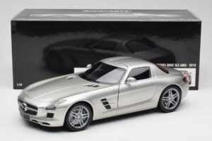 Mercedes SLS AMG C197 Matt Prata Minichamps 1:18 100039029 Metal - imagem 8 de 8