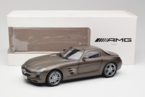 Mercedes SLS AMG C197 Monza Cinzento Minichamps 1:18 B66960044 Metal - imagem 8 de 8