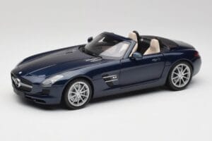 Mercedes SLS AMG R197 Roadster South Seas Azul Minichamps 1:18 100039031 Metal