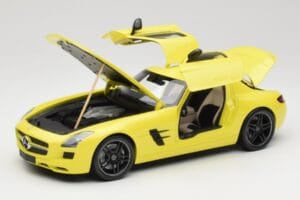 Mercedes SLS AMG C197 Amarelo Minichamps 1:18 100039022 Metal - imagem 2 de 8