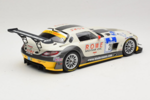 Mercedes SLS AMG GT3 #21 Rowe Racing M. Zehe / M. Hartung ADAC 24h Nurburgring 2012 Minichamps 1:18 151123121 Metal - imagem 2 de 6