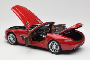Mercedes SLS AMG R197 Roadster Le Mans Vermelho Minichamps 1:18 100039030 Metal - imagem 5 de 8