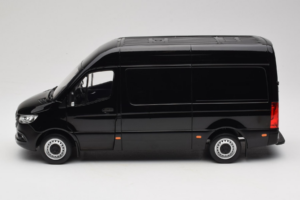 Mercedes Sprinter Preto Norev 1:18 183041 Metal - imagem 4 de 8