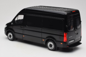 Mercedes Sprinter Preto Norev 1:18 183041 Metal - imagem 7 de 8