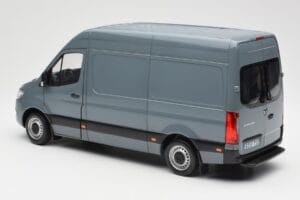 Mercedes Sprinter W907 Azul Cinzento Norev 1:18 183423 Metal - imagem 6 de 7