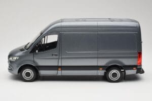 Mercedes Sprinter W907 Carrinha Selenite Grey Metallic Norev 1:18 B66004163 Metal - imagem 4 de 8