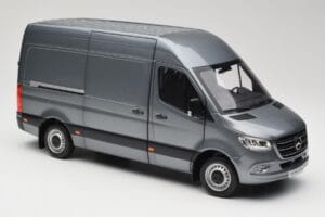 Mercedes Sprinter W907 Carrinha Selenite Grey Metallic Norev 1:18 B66004163 Metal - imagem 6 de 8