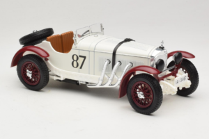 Mercedes SSKL #87 R. Caracciola Branco 1931 Bburago 1:18 3002-P1 Metal - imagem 4 de 6