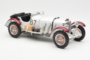 Mercedes SSKL R. Caracciola / W. Sebastian Mille Miglia Winner 1931 CMC 1:18 M-055 Metal - imagem 4 de 6