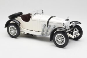 Mercedes SSKL Branco Bburago 1:18 3002 Metal - imagem 6 de 8