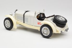 Mercedes SSKL Branco & Creme Bburago 1:18 3002-M1 Metal - imagem 5 de 6