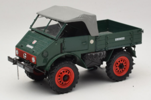 Mercedes Unimog 401 Verde Schuco 1:18 135 Metal