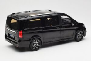 Mercedes V-Class W447 AMG Line Preto Norev 1:18 183860 Metal - imagem 3 de 6