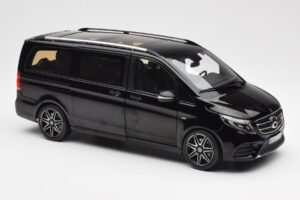 Mercedes V-Class W447 AMG Line Preto Norev 1:18 183860 Metal - imagem 5 de 6