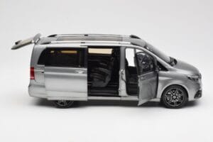 Mercedes V-Class W447 AMG Line Cinzento Metálico Norev 1:18 183488 Metal - imagem 4 de 9