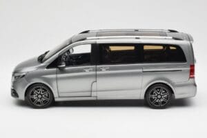 Mercedes V-Class W447 AMG Line Cinzento Metálico Norev 1:18 183488 Metal - imagem 5 de 9